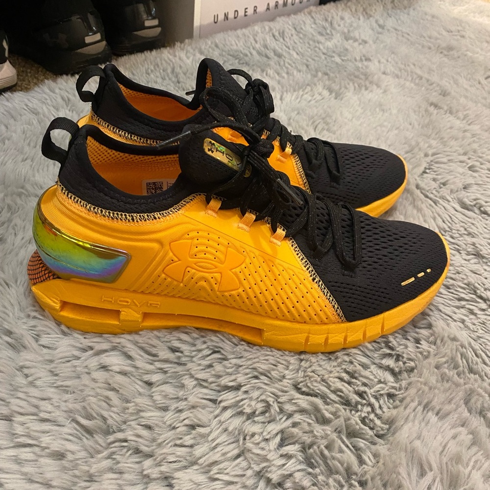 Under Armour phantoms